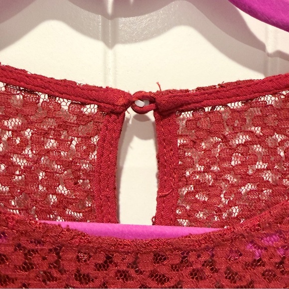 Umgee Burgundy Lace Blouse Tunic - Picture 6 of 8